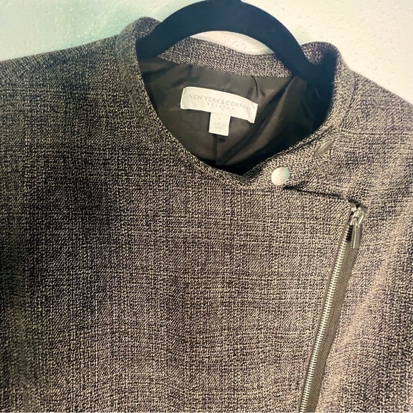 New York & Company chocolate brown asymetrical zippered jacket, Sz L. Preowned. - Picture 2 of 9